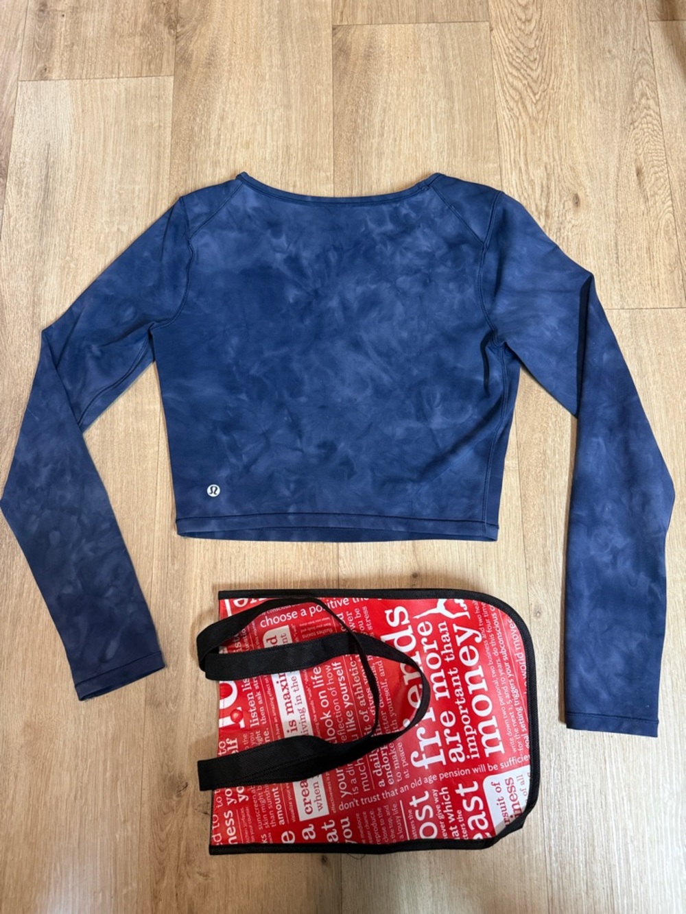 lululemon Navy Tie-Dye Cropped Long Sleeve Top Size 6 free bag